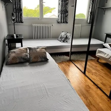 Large Comfortable With Lovely View