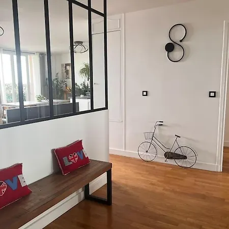 Large Comfortable With Lovely View *