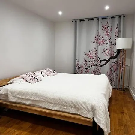 Large Comfortable With Lovely View Nogent-sur-Seine